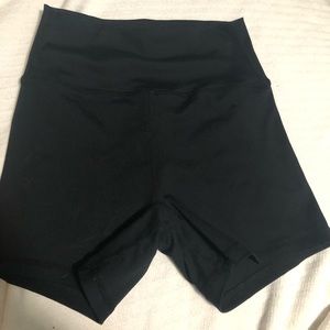 Tilyoucollapse shorts